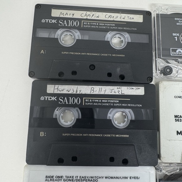 Lot‎ Of 17 Cassette Tapes With Various Artists-See Photos For Artists - Picture 1 of 16